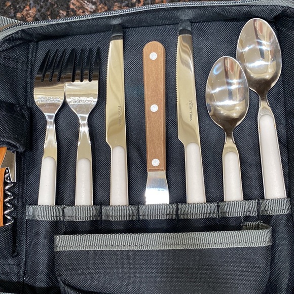 Picnic Time Deluxe Travel Set - Picture 5 of 10